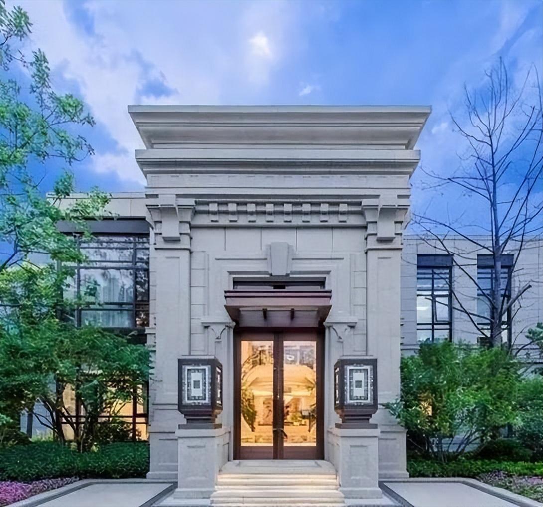 時(shí)代變遷的象征，最新大門的開(kāi)啟