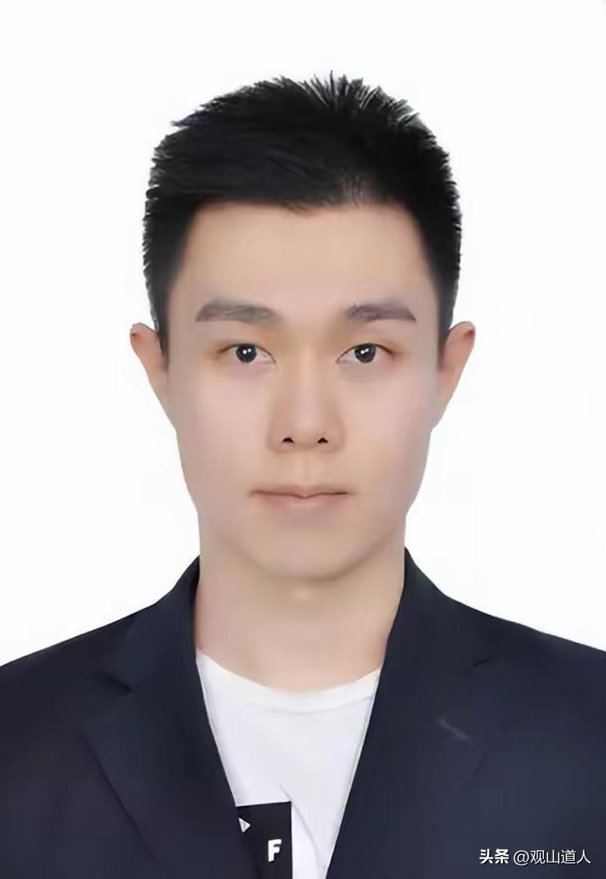 北大女生時(shí)尚搭配與技能提升，最新時(shí)尚包款指南