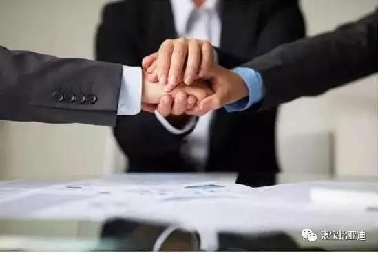 黃金交易最新價格及市場走勢分析，多方觀點(diǎn)與個人立場探討